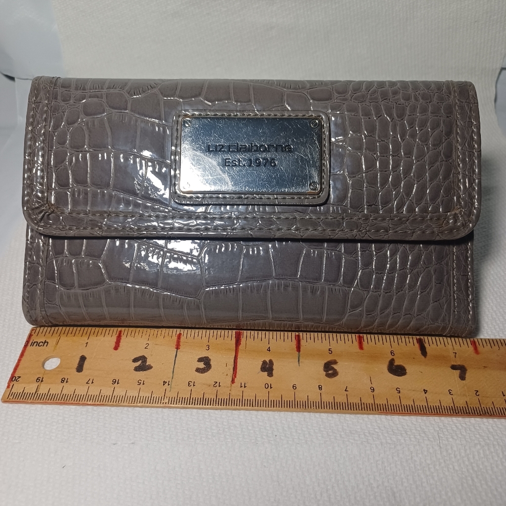 Liz Claiborne Gray Textured Wallet - Size 7.5” x 4.25”